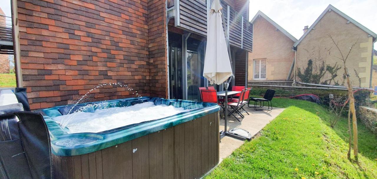 Ferienwohnung Plein Sud Avec Jacuzzi Privatif Et Parking Prive Sarlat Exterior foto